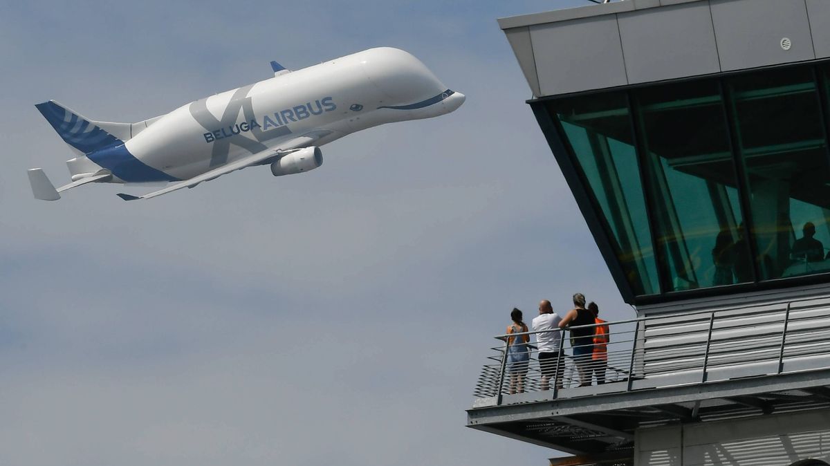 Obrazem: Unikát v letectví. Gigantický náklaďák s křídly od Airbusu